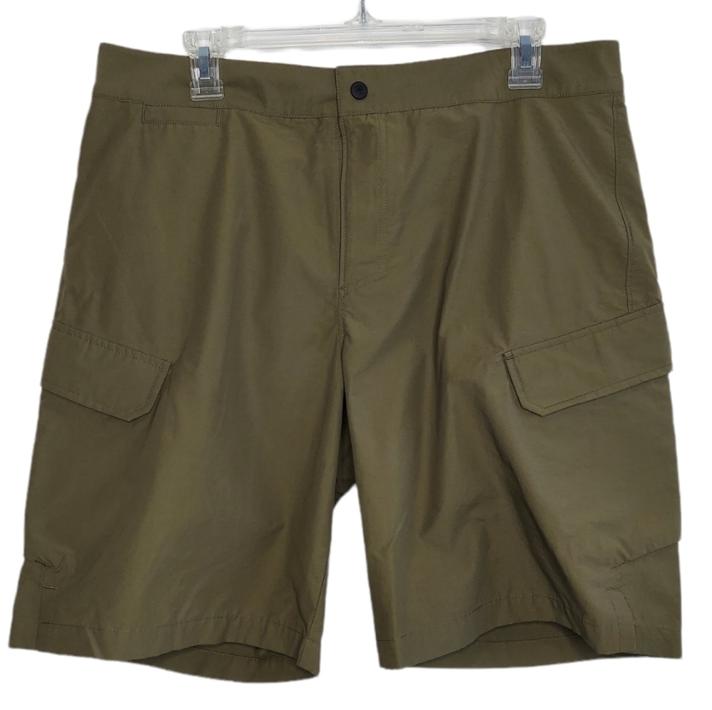 Victorinox Cargo Board Shorts Swim Trunks Men’s Size 34 Army Green Fishing NWOT